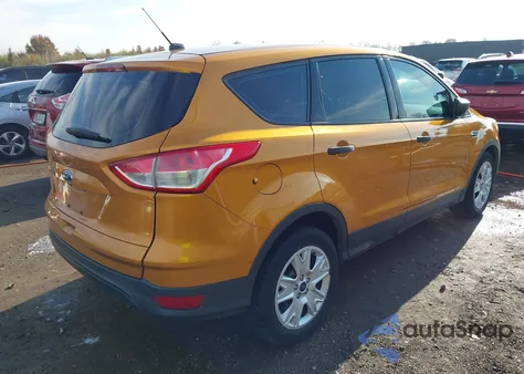 2016 Ford Escape S z USA, uszkodzony, nr VIN 1FMCU0F73GUB55680